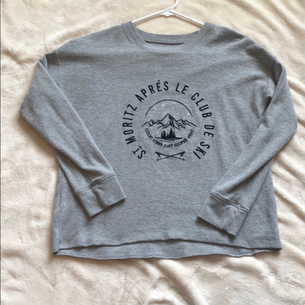 American Eagle thin sweatshirt